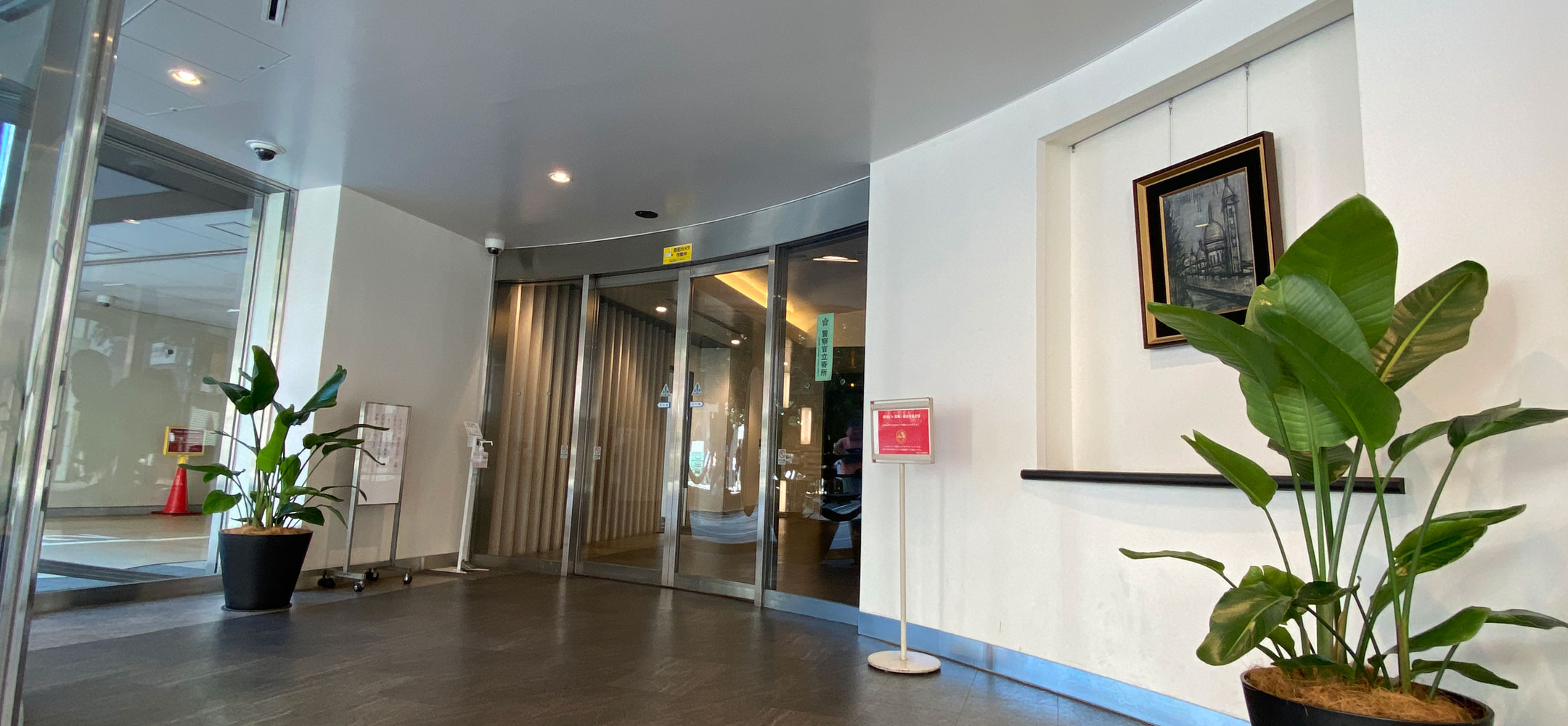 瀬川ビル　風除室